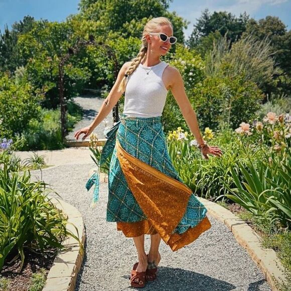 Darn Good Yarn Dresses & Skirts - Darn Good Yarn Sari Silk Wrap Skirt
